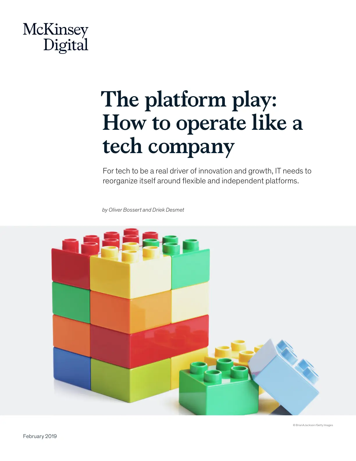 غلاف تقرير The Platform Play: How to Operate Like a Tech Company