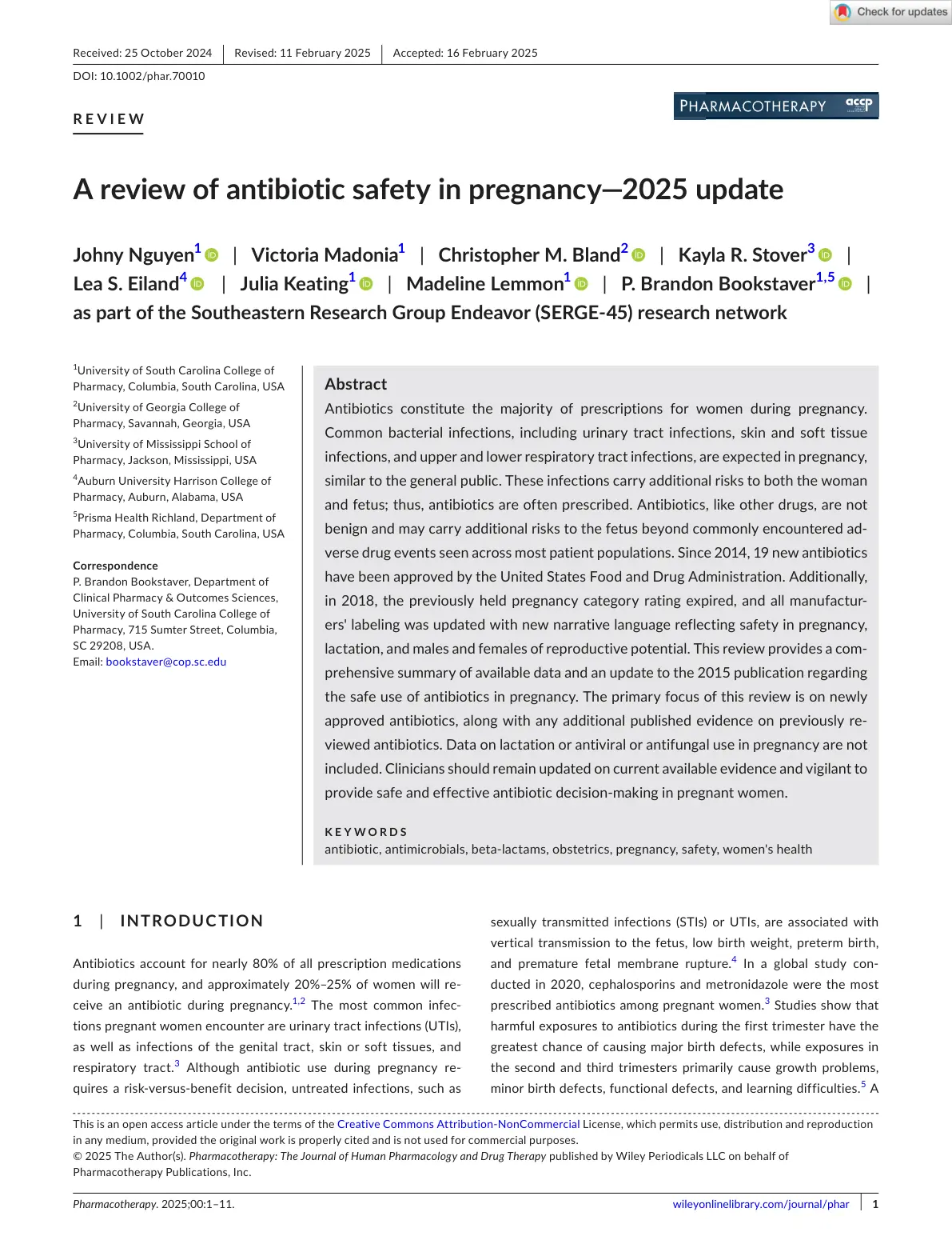 غلاف تقرير A review of antibiotic safety in pregnancy-2025 update